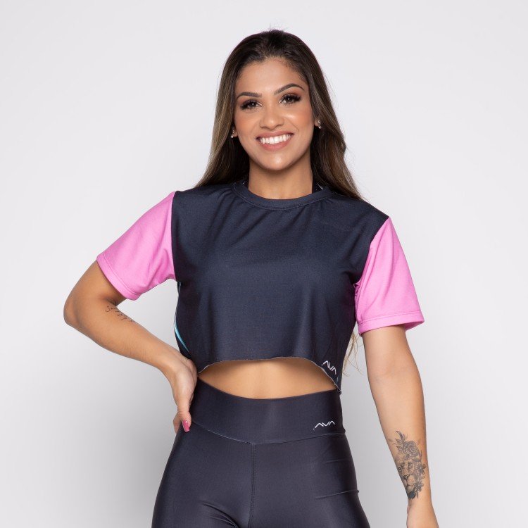 Cropped de moletinho preto e rosa