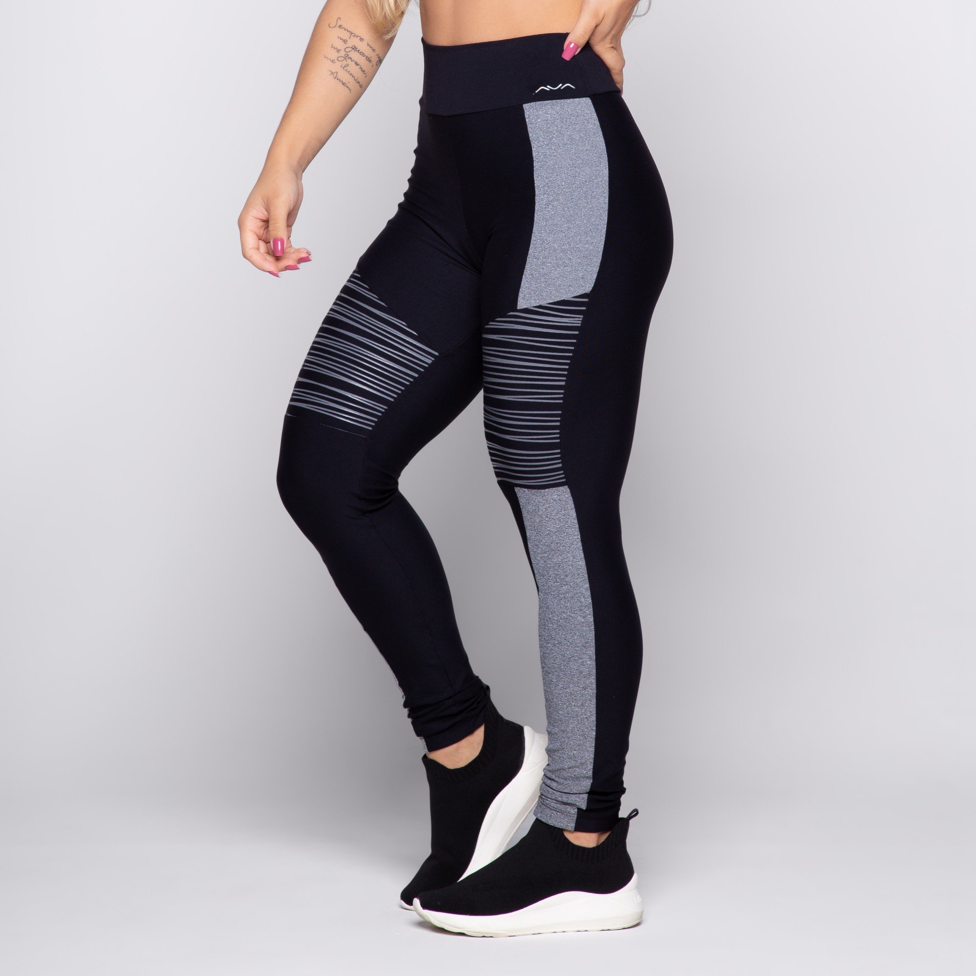 Legging Romance Preta Cinza e Branca