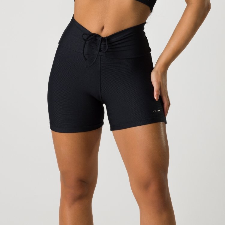 Short Feminino Cadarço Preto Tecido Canelado