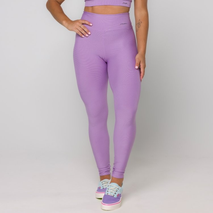 Calça Legging Feminina Lilás Tecido Canelado Bolso no Cós