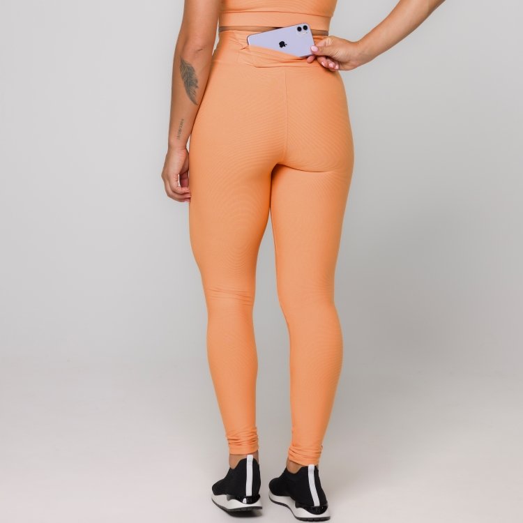 Calça Legging Feminina Laranja Tecido Canelado Bolso no Cós