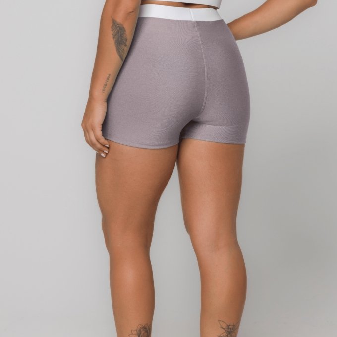 Short Fitness Feminino Cinza Chumbo com Elástico