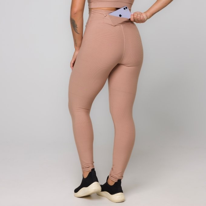 Calça Legging Feminina Nude Tecido Canelado Bolso no Cós